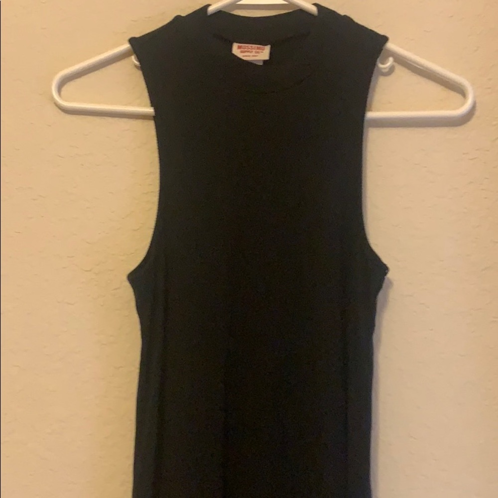 long sleeveless black dress